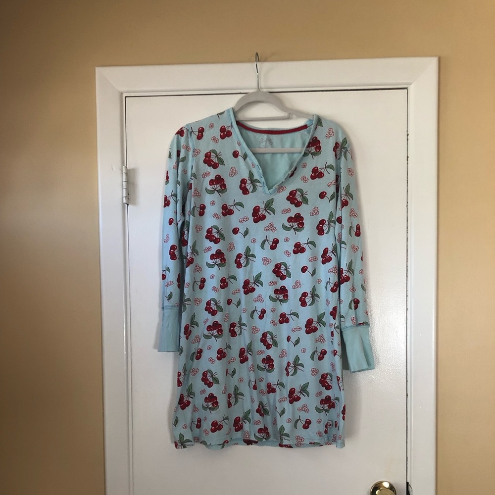 Nick & Nora night shirt